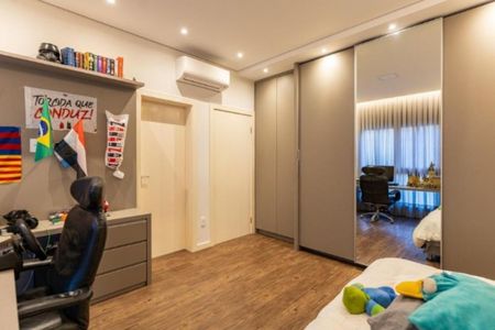 Casa de condomínio à venda com 330m², 5 quartos e 4 vagas Casa de condomínio à venda com 330m², 5 quartos e 4 vagasFoto 14