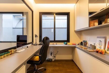 Casa de condomínio à venda com 330m², 5 quartos e 4 vagas Casa de condomínio à venda com 330m², 5 quartos e 4 vagasFoto 17