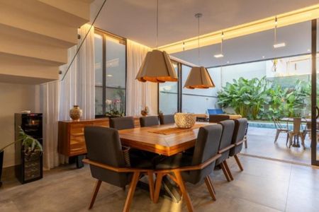 Casa de condomínio à venda com 330m², 5 quartos e 4 vagas Casa de condomínio à venda com 330m², 5 quartos e 4 vagasFoto 13