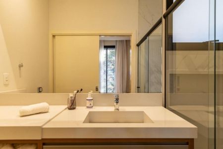 Casa de condomínio à venda com 330m², 5 quartos e 4 vagas Casa de condomínio à venda com 330m², 5 quartos e 4 vagasFoto 04