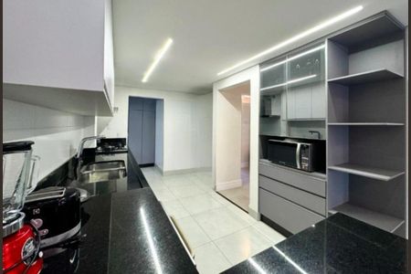 Casa de condomínio à venda com 274m², 4 quartos e 4 vagas Casa de condomínio à venda com 274m², 4 quartos e 4 vagasFoto 12