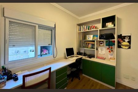 Casa de condomínio à venda com 274m², 4 quartos e 4 vagas Casa de condomínio à venda com 274m², 4 quartos e 4 vagasFoto 10