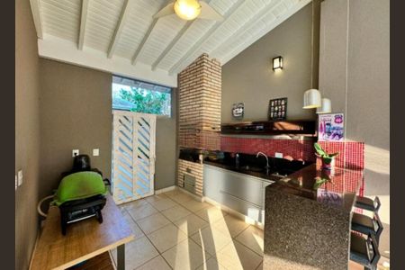 Casa de condomínio à venda com 274m², 4 quartos e 4 vagas Casa de condomínio à venda com 274m², 4 quartos e 4 vagasFoto 33