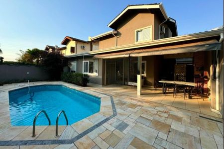 Casa de condomínio à venda com 274m², 4 quartos e 4 vagas Casa de condomínio à venda com 274m², 4 quartos e 4 vagasFoto 03