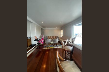 Apartamento à venda com 256m², 3 quartos e 4 vagasFoto 01