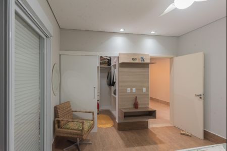Casa à venda com 290m², 4 quartos e 4 vagas Casa à venda com 290m², 4 quartos e 4 vagasSuíte 1