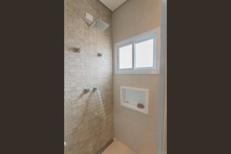 Casa à venda com 290m², 4 quartos e 4 vagas Casa à venda com 290m², 4 quartos e 4 vagasBanheiro da Suíte 3