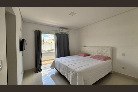 Casa de condomínio para alugar com 300m², 3 quartos e 4 vagas Casa de condomínio para alugar com 300m², 3 quartos e 4 vagasFoto 01
