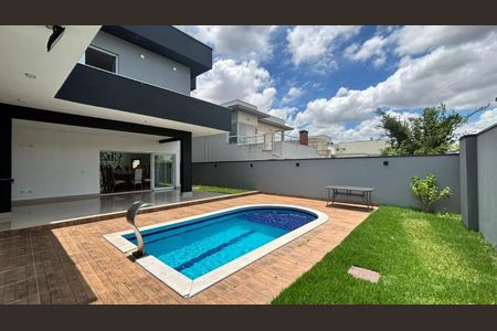 Casa de condomínio para alugar com 300m², 3 quartos e 4 vagas Casa de condomínio para alugar com 300m², 3 quartos e 4 vagasFoto 01
