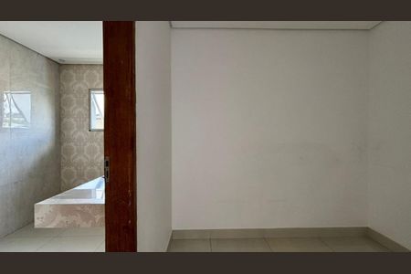 Casa de condomínio para alugar com 300m², 3 quartos e 4 vagas Casa de condomínio para alugar com 300m², 3 quartos e 4 vagasFoto 01