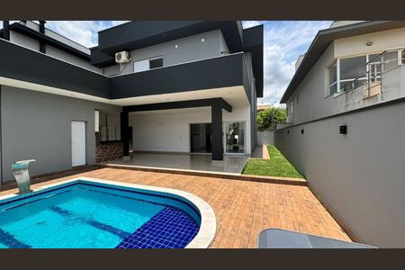 Casa de condomínio para alugar com 300m², 3 quartos e 4 vagas Casa de condomínio para alugar com 300m², 3 quartos e 4 vagasFoto 01