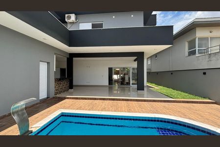 Casa de condomínio para alugar com 300m², 3 quartos e 4 vagas Casa de condomínio para alugar com 300m², 3 quartos e 4 vagasFoto 01