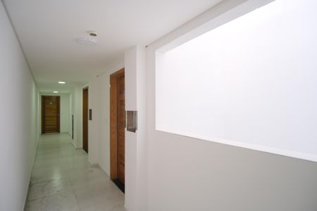 Apartamento à venda com 34m², 2 quartos e sem vagaÁrea comum