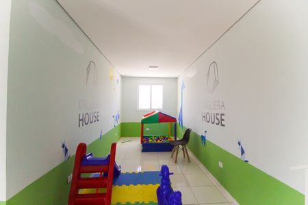 Apartamento à venda com 50m², 2 quartos e sem vaga Apartamento à venda com 50m², 2 quartos e sem vagaBrinquedoteca e espaço de jogos