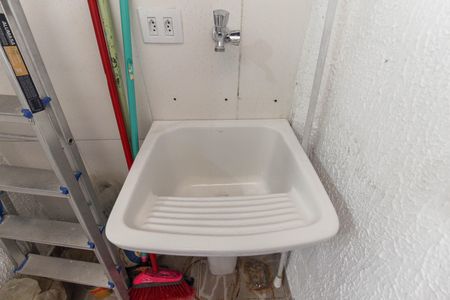 Casa de condomínio à venda com 65m², 2 quartos e 1 vaga Casa de condomínio à venda com 65m², 2 quartos e 1 vagaÁrea de Serviço