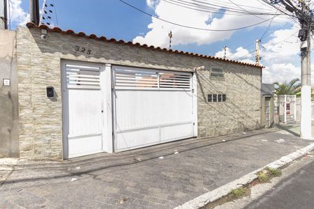 Casa de condomínio à venda com 65m², 2 quartos e 1 vaga Casa de condomínio à venda com 65m², 2 quartos e 1 vagaFachada