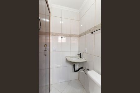 Casa de condomínio à venda com 65m², 2 quartos e 1 vaga Casa de condomínio à venda com 65m², 2 quartos e 1 vagaBanheiro da Suíte 2