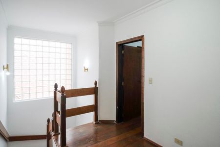 Casa à venda com 325m², 3 quartos e 2 vagasSala das suítes 2 e 3