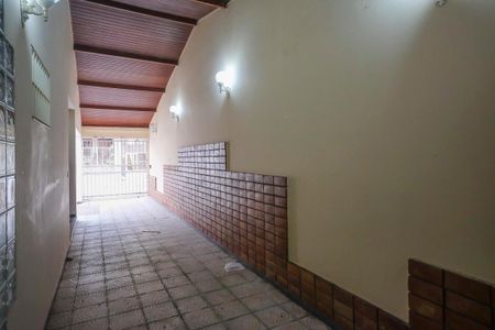 Casa à venda com 325m², 3 quartos e 2 vagasGaragem