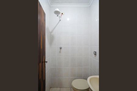 Casa à venda com 325m², 3 quartos e 2 vagasÁrea de serviço