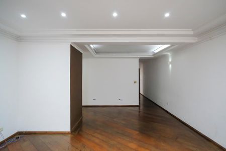 Casa à venda com 325m², 3 quartos e 2 vagasSala