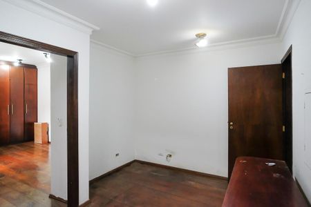 Casa à venda com 325m², 3 quartos e 2 vagasSala da suíte 1