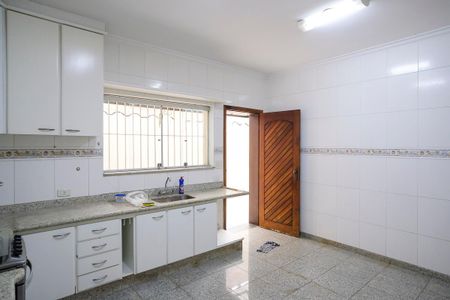 Casa à venda com 325m², 3 quartos e 2 vagasCozinha
