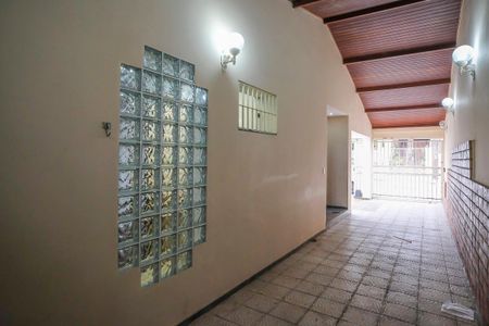 Casa à venda com 325m², 3 quartos e 2 vagasGaragem