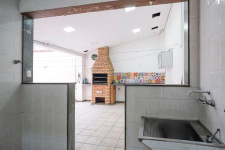 Casa à venda com 325m², 3 quartos e 2 vagasÁrea de serviço