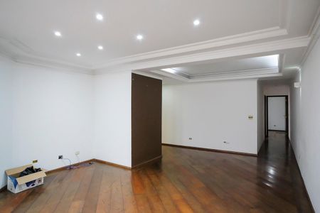 Casa à venda com 325m², 3 quartos e 2 vagasSala