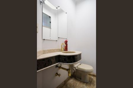 Casa à venda com 325m², 3 quartos e 2 vagasLavabo