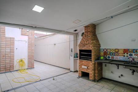 Casa à venda com 325m², 3 quartos e 2 vagasQuintal