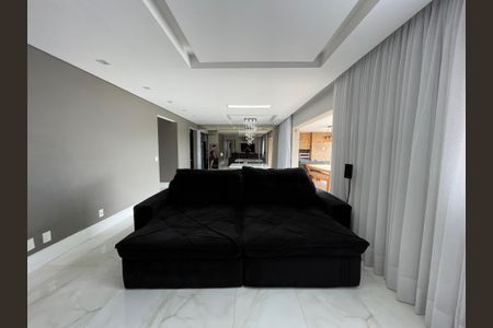 Apartamento à venda com 171m², 3 quartos e 3 vagas Apartamento à venda com 171m², 3 quartos e 3 vagasSala