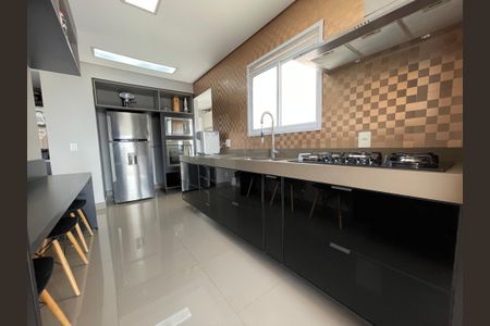 Apartamento à venda com 171m², 3 quartos e 3 vagas Apartamento à venda com 171m², 3 quartos e 3 vagasCozinha