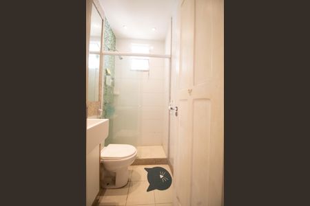 Apartamento à venda com 75m², 2 quartos e sem vaga Apartamento à venda com 75m², 2 quartos e sem vagaBanheiro social