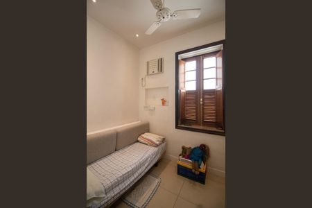 Apartamento à venda com 75m², 2 quartos e sem vaga Apartamento à venda com 75m², 2 quartos e sem vagaQuarto