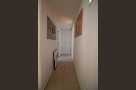 Apartamento à venda com 75m², 2 quartos e sem vaga Apartamento à venda com 75m², 2 quartos e sem vagaQuarto - corredor de acesso