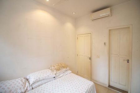 Apartamento à venda com 75m², 2 quartos e sem vaga Apartamento à venda com 75m², 2 quartos e sem vagaSuíte