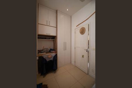 Apartamento à venda com 75m², 2 quartos e sem vaga Apartamento à venda com 75m², 2 quartos e sem vagaQuarto