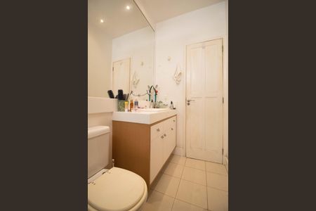 Apartamento à venda com 75m², 2 quartos e sem vaga Apartamento à venda com 75m², 2 quartos e sem vagaSuíte