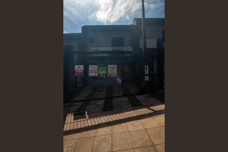 Casa à venda com 96m², 3 quartos e 2 vagasFachada