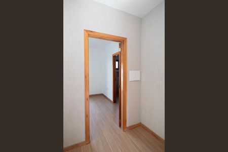 Casa à venda com 96m², 3 quartos e 2 vagasCorredor