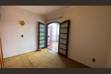 Casa à venda com 342m², 4 quartos e 6 vagas Casa à venda com 342m², 4 quartos e 6 vagasQuarto 1