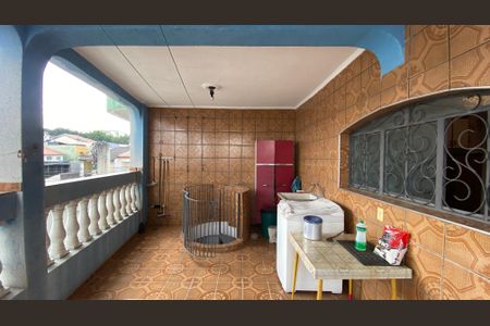 Casa à venda com 342m², 4 quartos e 6 vagas Casa à venda com 342m², 4 quartos e 6 vagasÁrea de Serviço