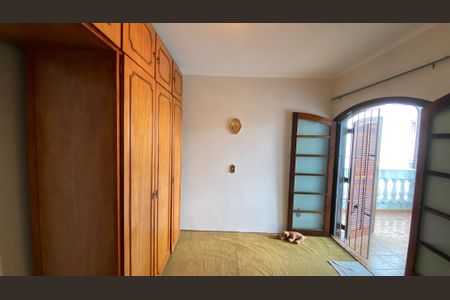 Casa à venda com 342m², 4 quartos e 6 vagas Casa à venda com 342m², 4 quartos e 6 vagasQuarto 1