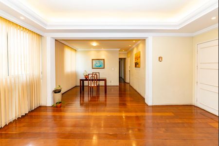 Apartamento à venda com 140m², 4 quartos e 1 vagaSala