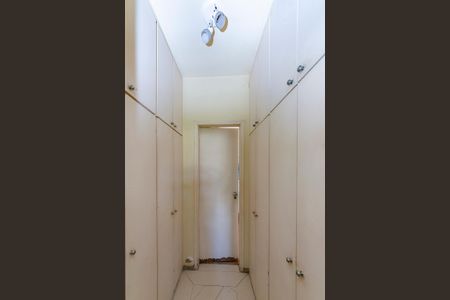 Apartamento à venda com 140m², 4 quartos e 1 vagaCloset da suíte