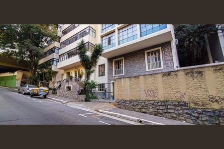 Apartamento à venda com 111m², 2 quartos e 1 vaga Apartamento à venda com 111m², 2 quartos e 1 vagaFachada