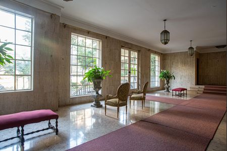 Apartamento à venda com 111m², 2 quartos e 1 vaga Apartamento à venda com 111m², 2 quartos e 1 vagaÁrea comum - Hall Social