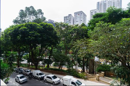 Apartamento à venda com 111m², 2 quartos e 1 vaga Apartamento à venda com 111m², 2 quartos e 1 vagaVista da Varanda da Sala e dos Quartos